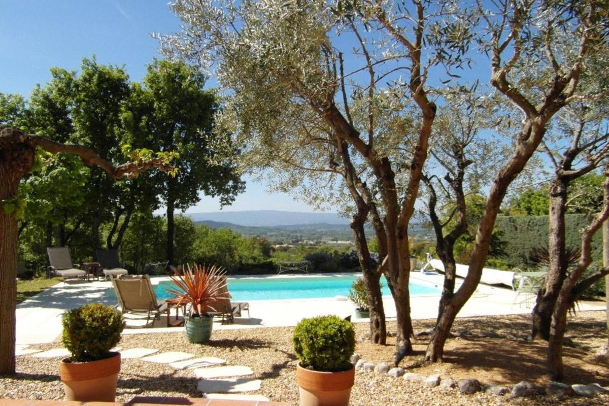 Gite L'Escapade Saint-Saturnin-lès-Apt Exterior foto