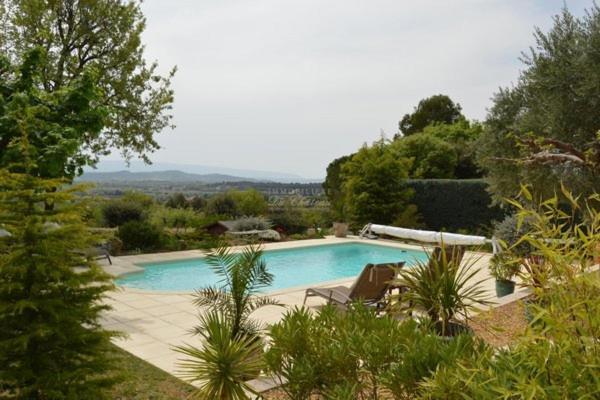 Gite L'Escapade Saint-Saturnin-lès-Apt Exterior foto